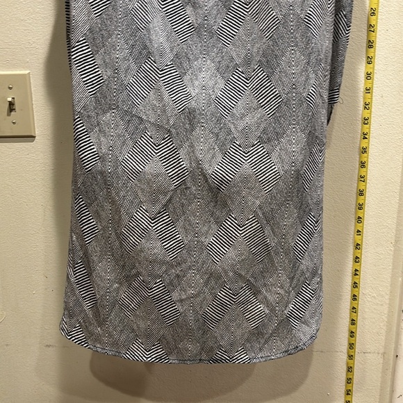 Live 4 Truth Black and White Patterned Top - Picture 3 of 5